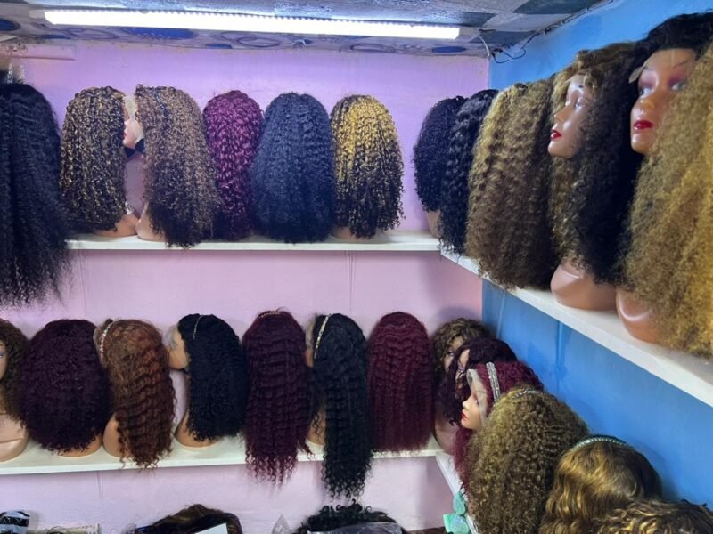 Beauté Vente de mèches ,produit pour mèche et accessoire pour mèche ,coiffure ,onglerie